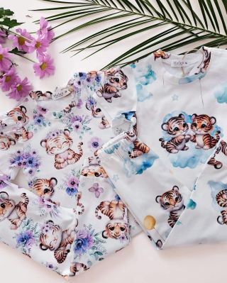 Novinka na e-shopu! 🐯🩷🩵💜☁️ Maminky, právě jsme naskladnili nádherná bavlněná pyžama s roztomilými tygříky – speciálně pro...