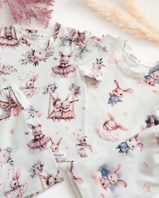 Novinky od značky Helen právě dorazily! 🐰🌟 Nádherná pyžámka se zajíčky pro holčičky i kluky, která si zamilujete na první...